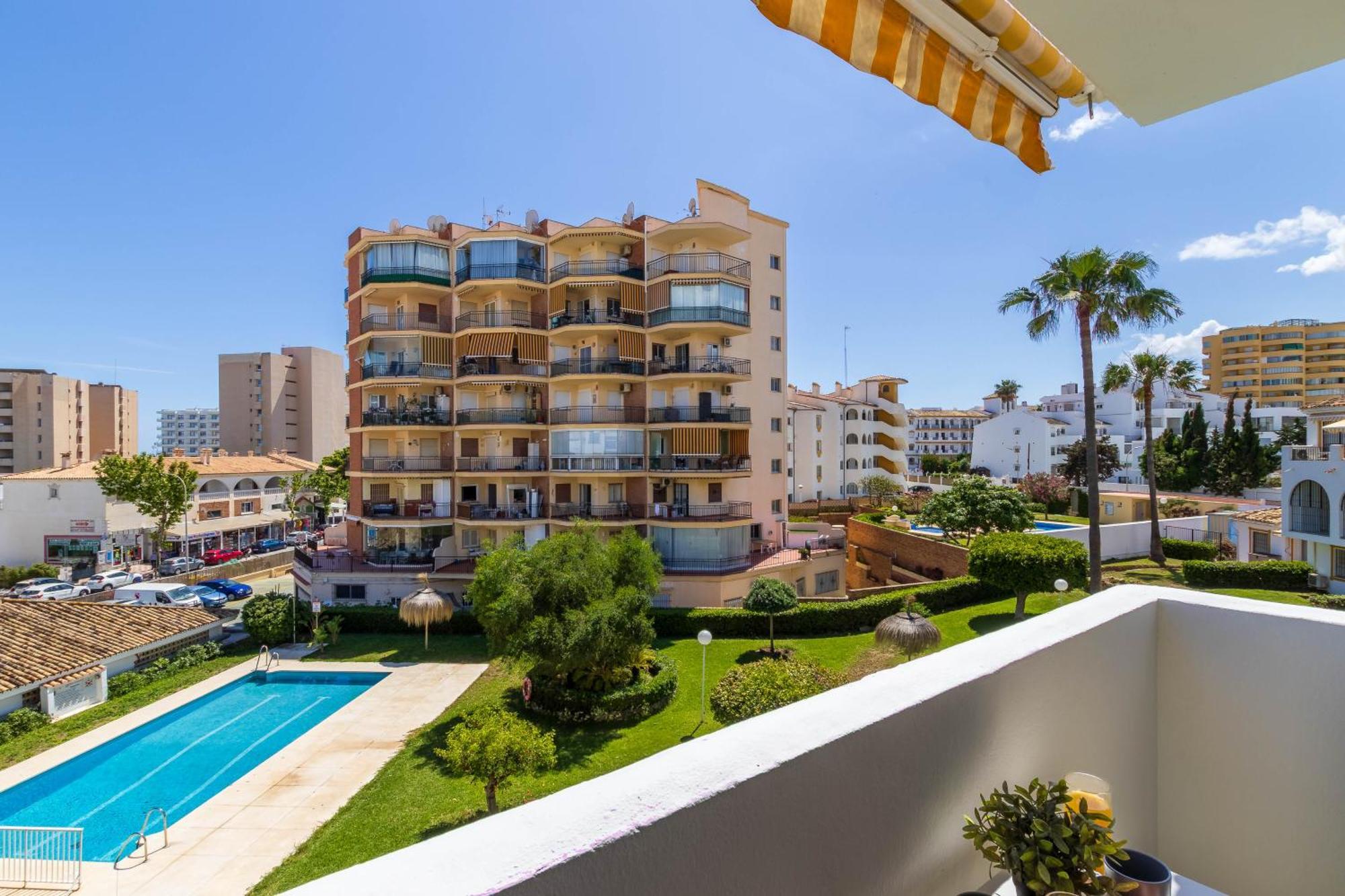 Erisa 52 By Ivi Real Estate Daire Torremolinos Dış mekan fotoğraf
